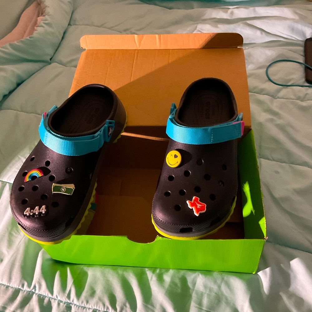 Platform crocs